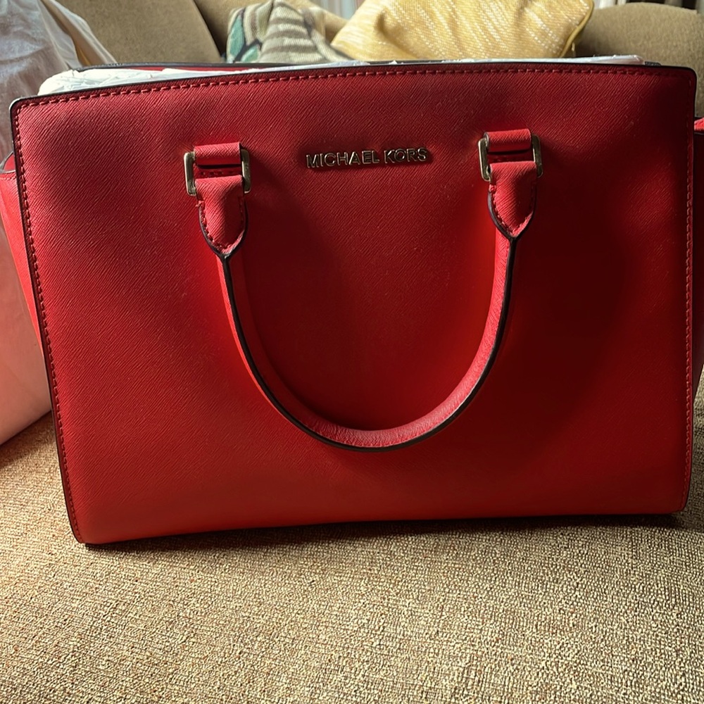 Michael Kors authentic Selma leather red bag! Brand new with Duster bag